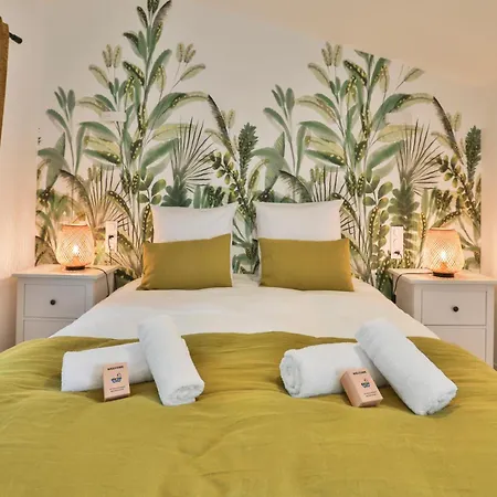 Piscine Etang Et Foret Le Girouard