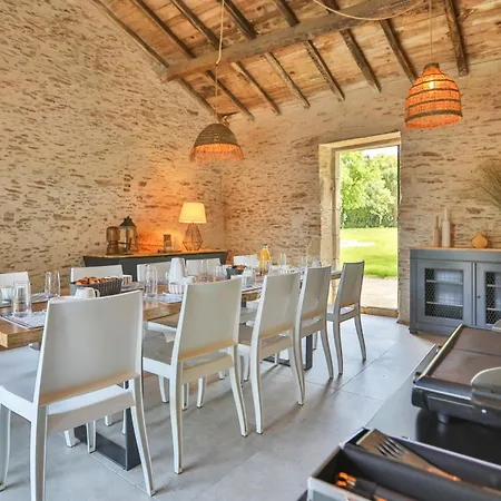 Feriehus Piscine Etang Et Foret *