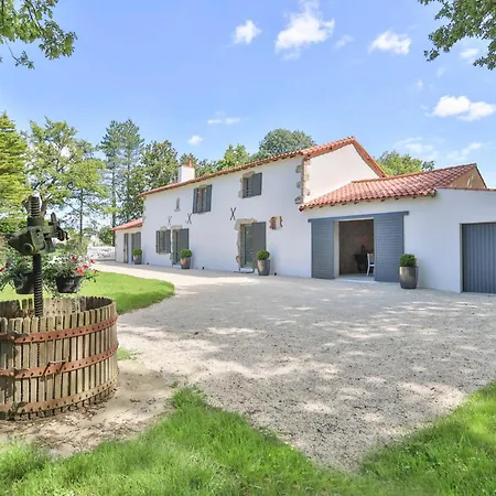 Casa vacanze Piscine Etang Et Foret
