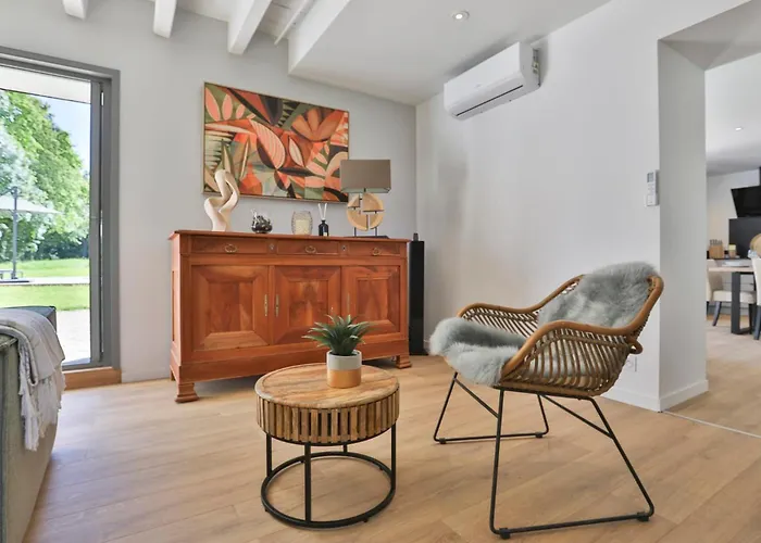 Prázdninový dům Piscine Etang Et Foret Le Girouard